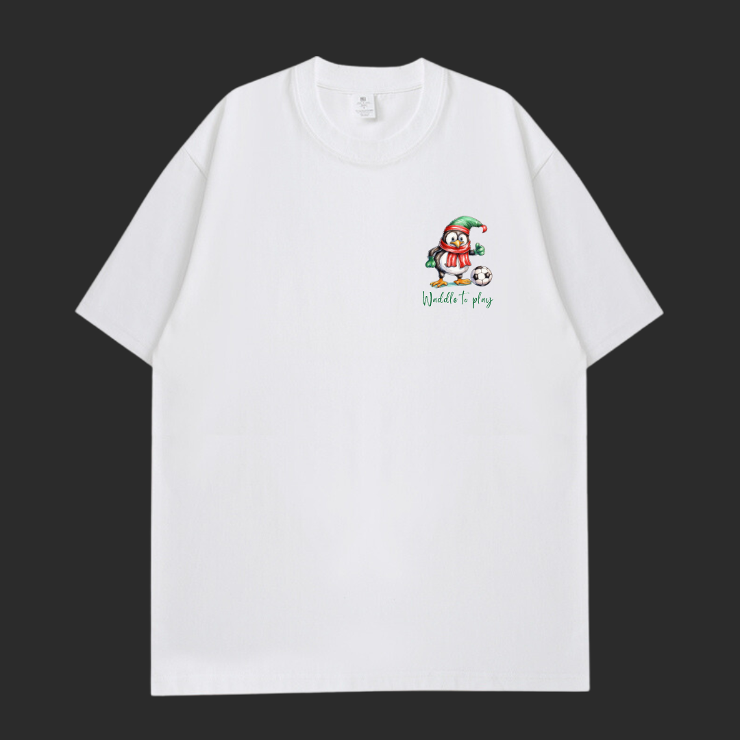 企鹅也踢球 T-shirt